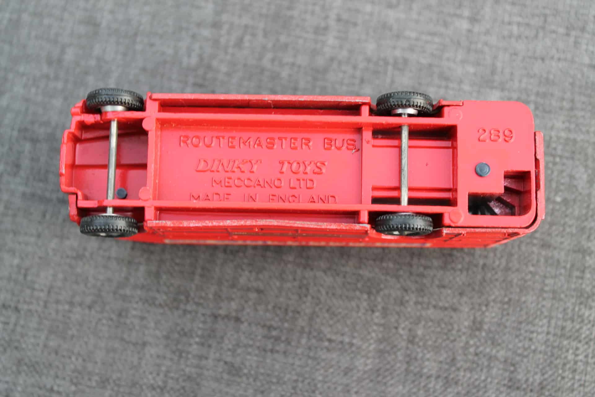VTG DINKY Toys 289 ROUTEMASTER BUS London Tern Shirts With Driver England