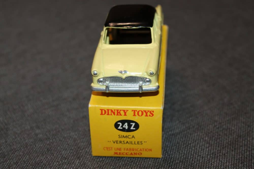 simca-versailles-lemon-and-black-french-dinky-24z-front