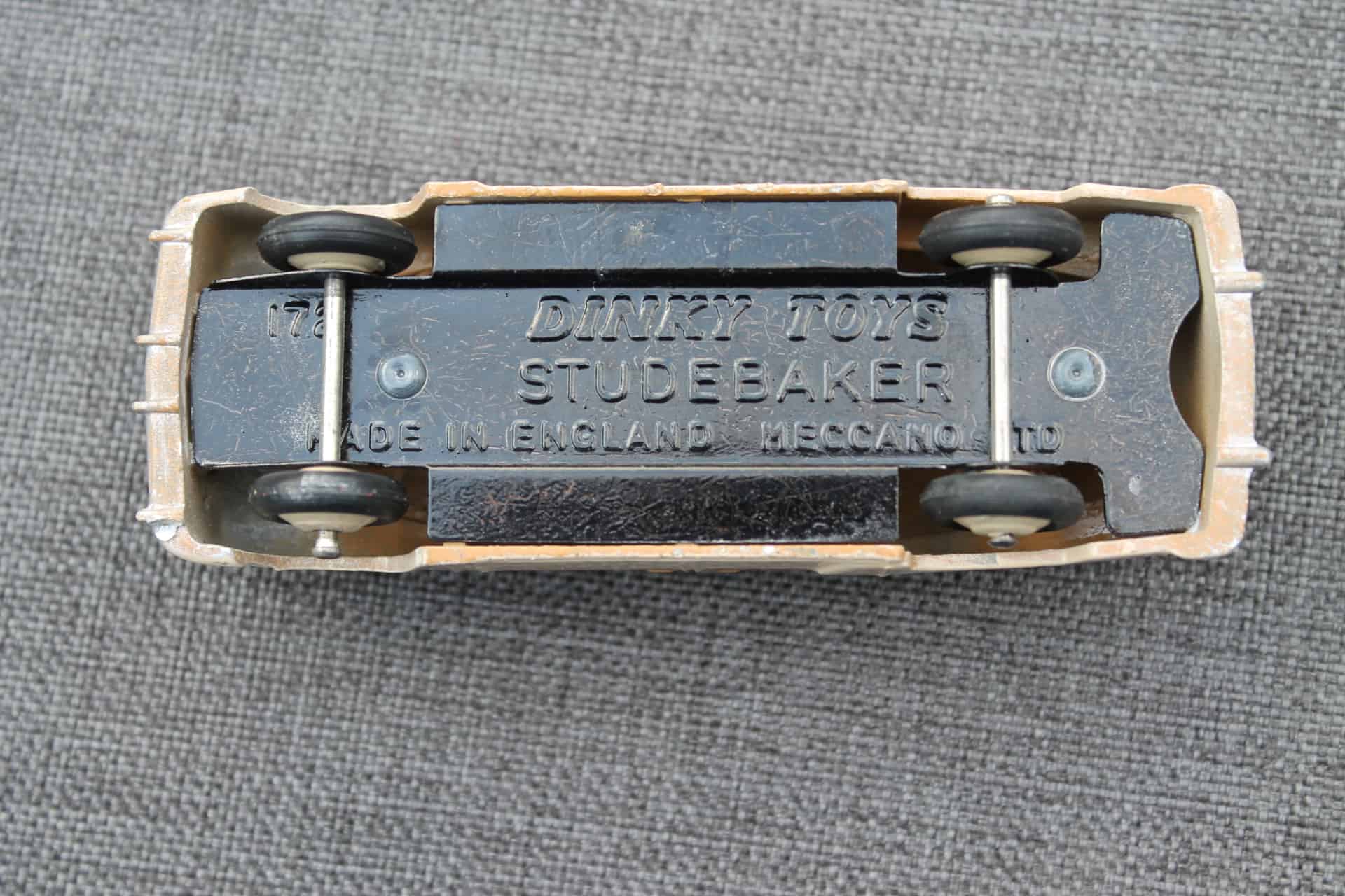Studebaker Land Cruiser Dinky Toys 172 - Collection