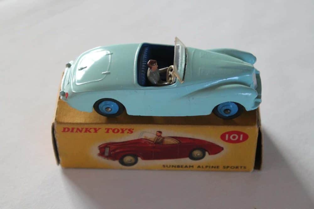Dinky Toys 101 Sunbeam Alpine Tourer-side