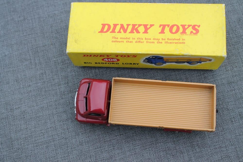big-bedford-lorry-maroon-and-tan-and-cream-wheels-dinky-toys-522-top