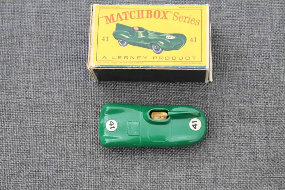 d-type-jaguar-62mm-dark-green-rn41-matchbox-toys-41b-top