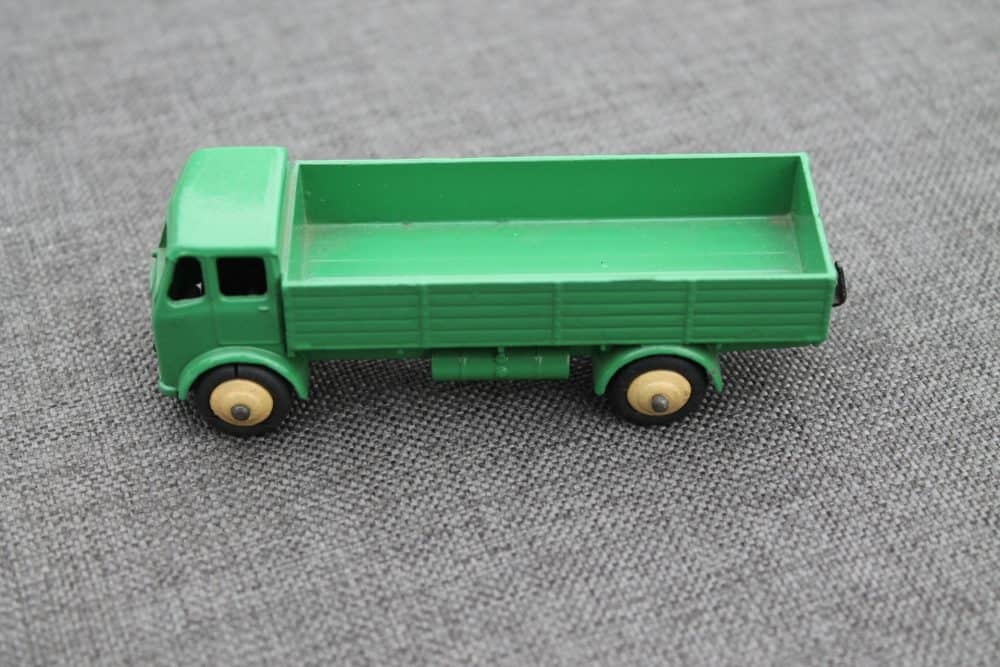forward-control-lorry-dinky-toys-25r-green-cream-wheels