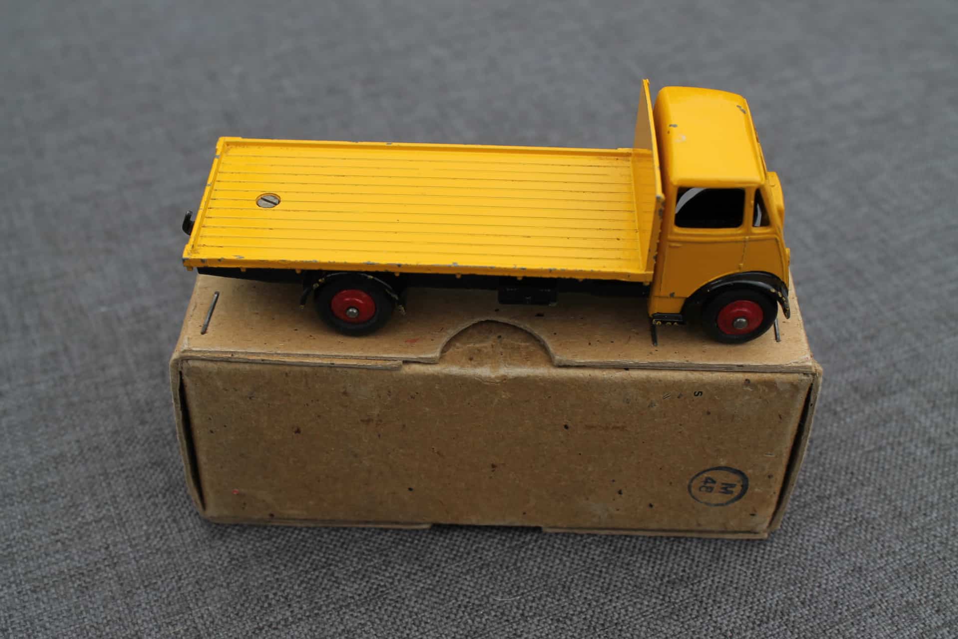 Dinky Toys GB N°513 – Camion Guy Flat Truck, Bleu Zamak, Boîte D'origine, RARE