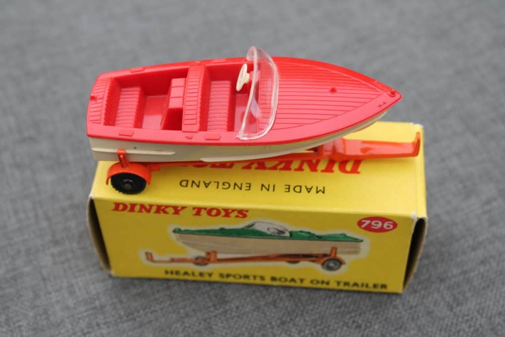healey-sports-boat-and-trailer-dinky-toys-796-red-side