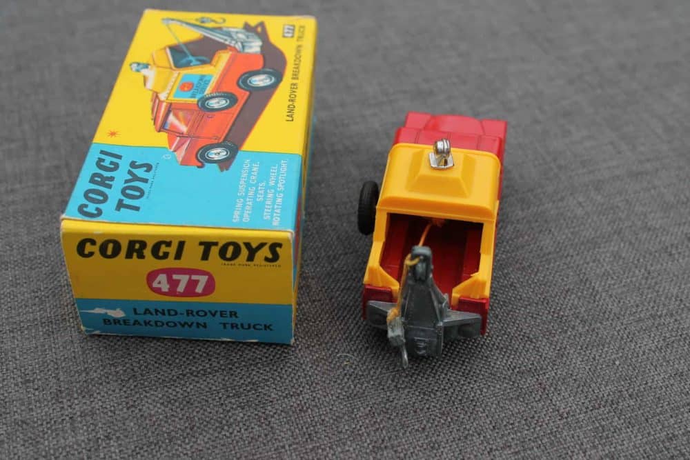 land-rover-breakdown-truck-corgi-toys-477-back