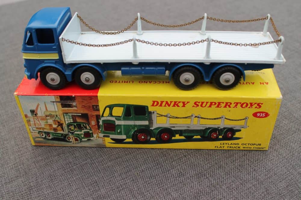 leyland-octopus-chain-lorry-dinky-toys-935-rare