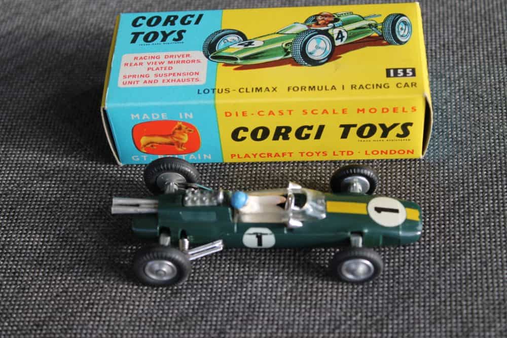 lotus-climax-racing-car-dark-green-corgi-toys-155-side