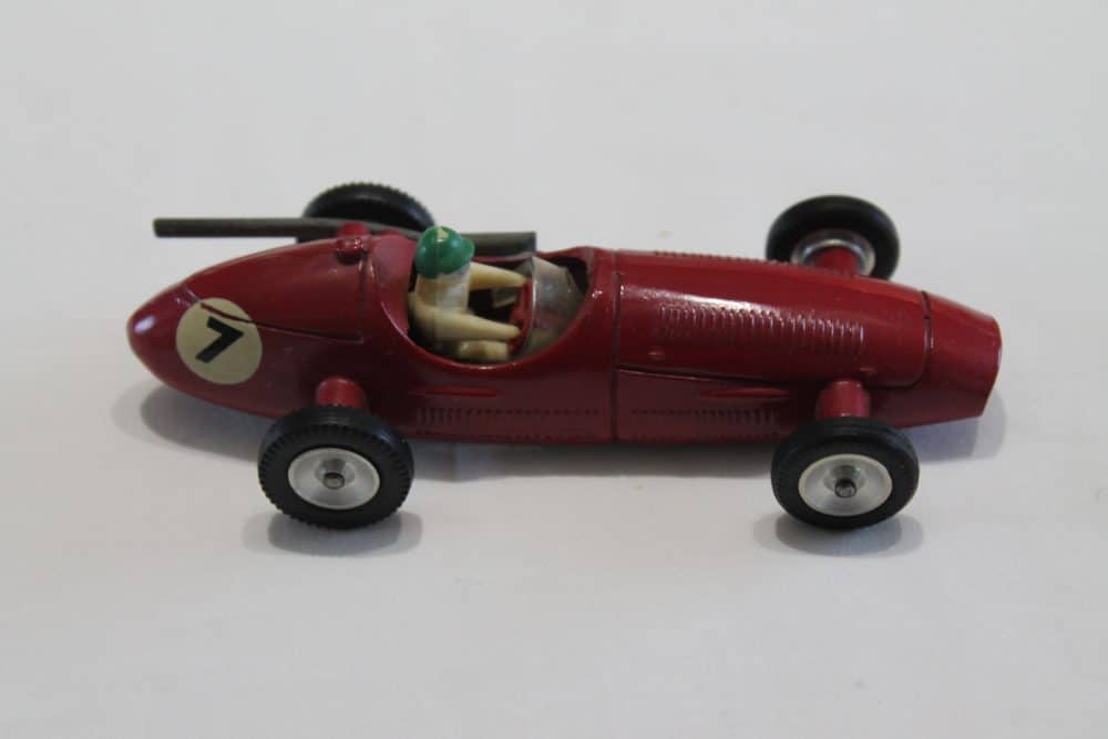 Solido Toys 102 Maserati 250 Racing Car Red-side