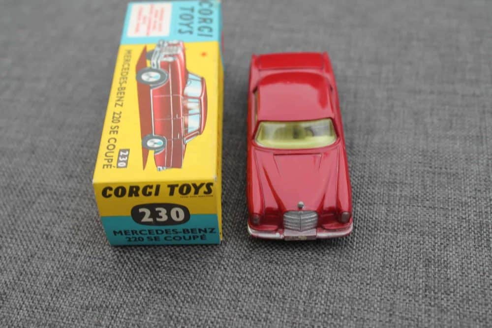 mercedes-benz-230-se-deep-red-corgi-toys-230-front
