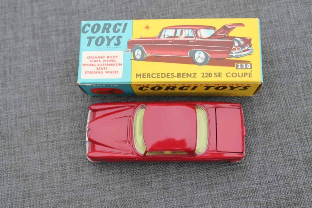 mercedes-benz-230-se-deep-red-corgi-toys-230-top