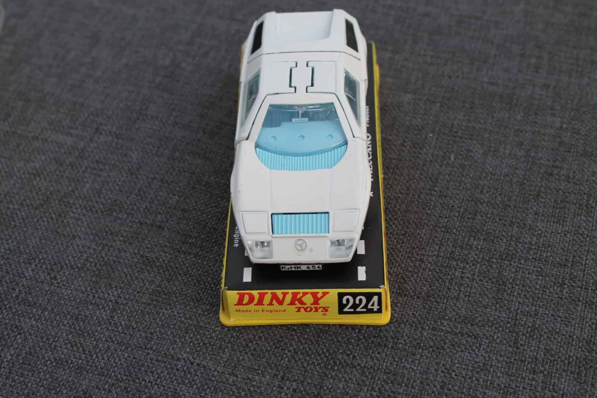 224 Dinky Toys Mercedes Benz C111 - Diecast