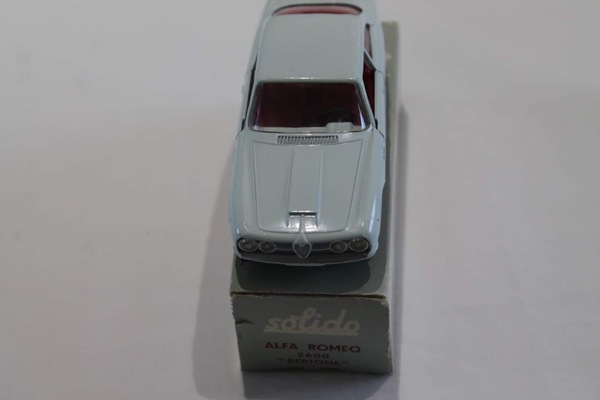 Boîte Reproduction Solido Alfa Romeo 2600 - Modèle Miniature, Neuf
