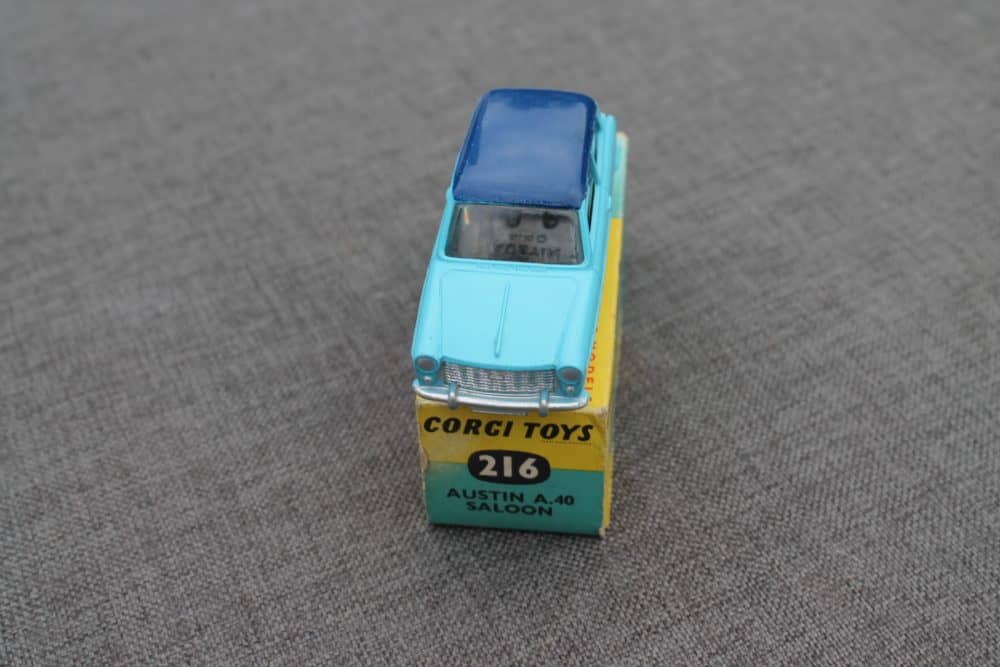 austin-a40-two-tone-blue-early-wheels-corgi-toys-216-front