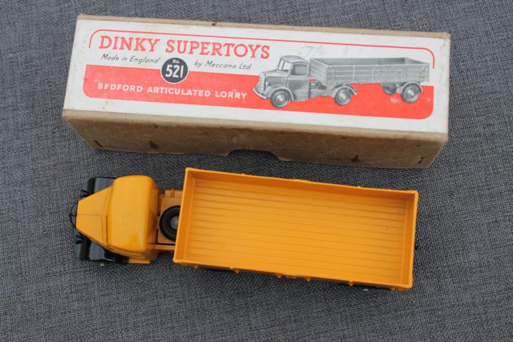 bedford-artic-lorry-yellow-black-wheels-red-label-early-b0x-scarce-dinky-toys-521-top