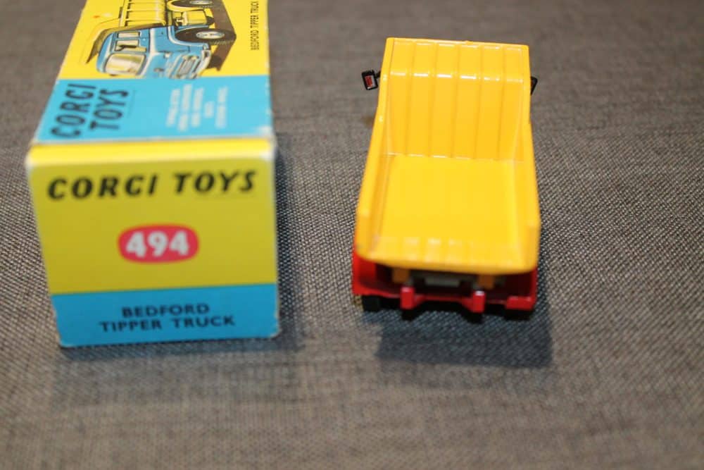 bedford-tipper-truck-red-yellow-cast-wheels-corgi-toys-494-back