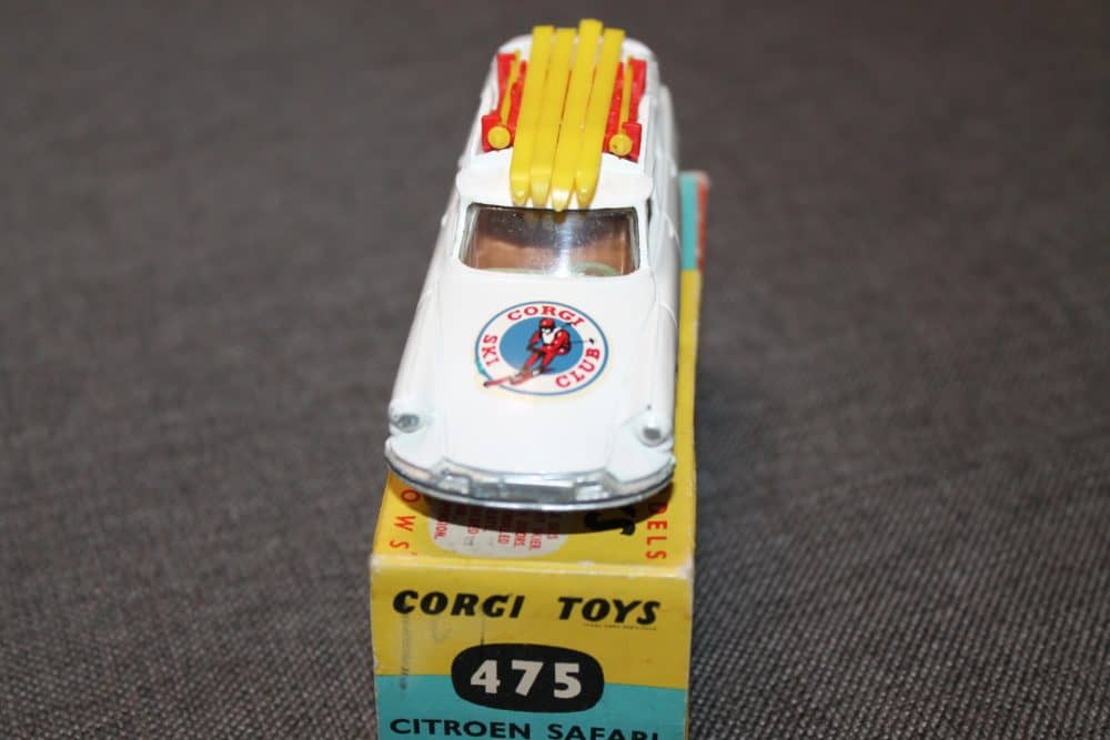 citroen-safari-corgi-ski-club-corgi-toys-475-front