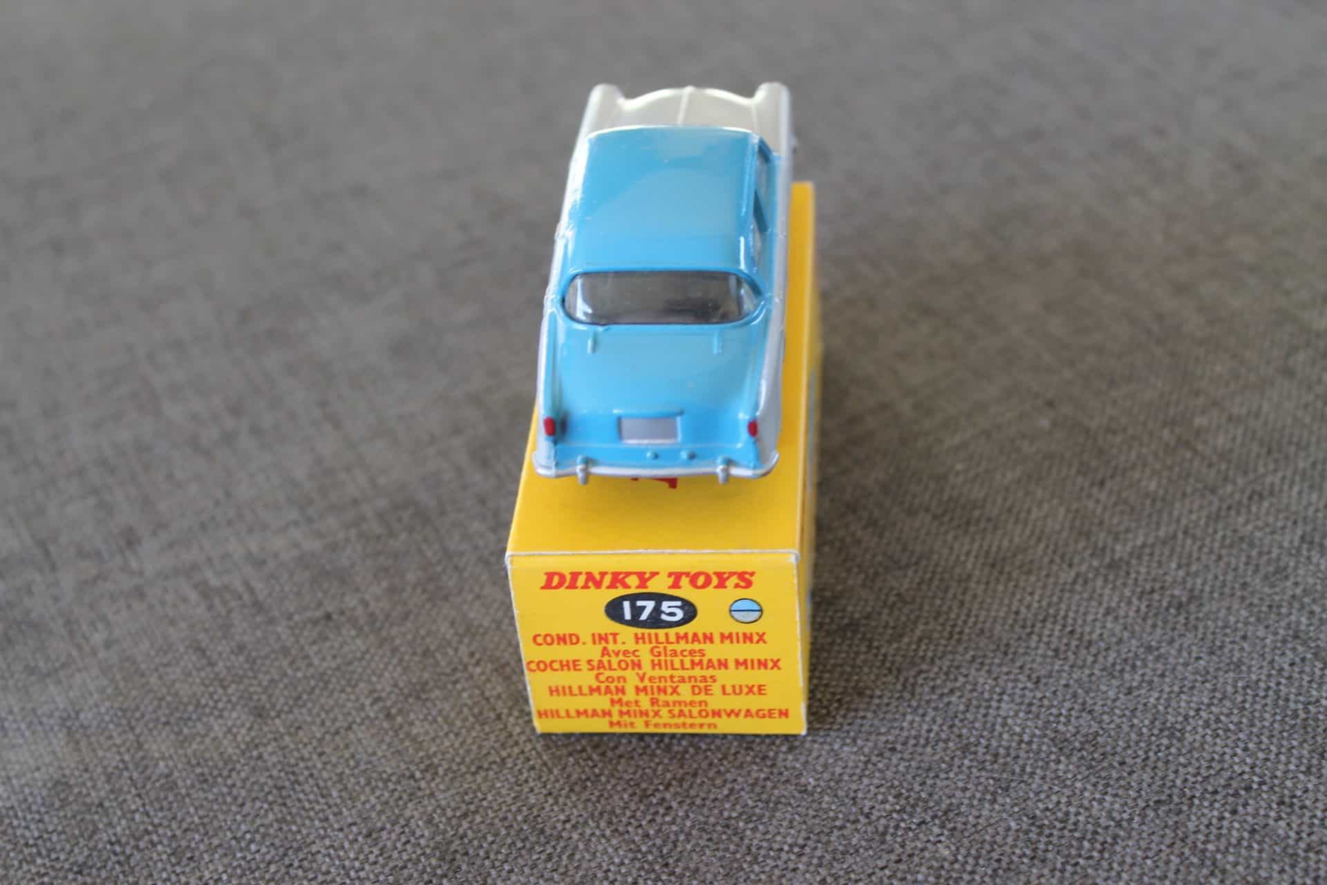 DINKY TOYS ENGLAND - 175 - Hillman Minx - vert et beige - En boite