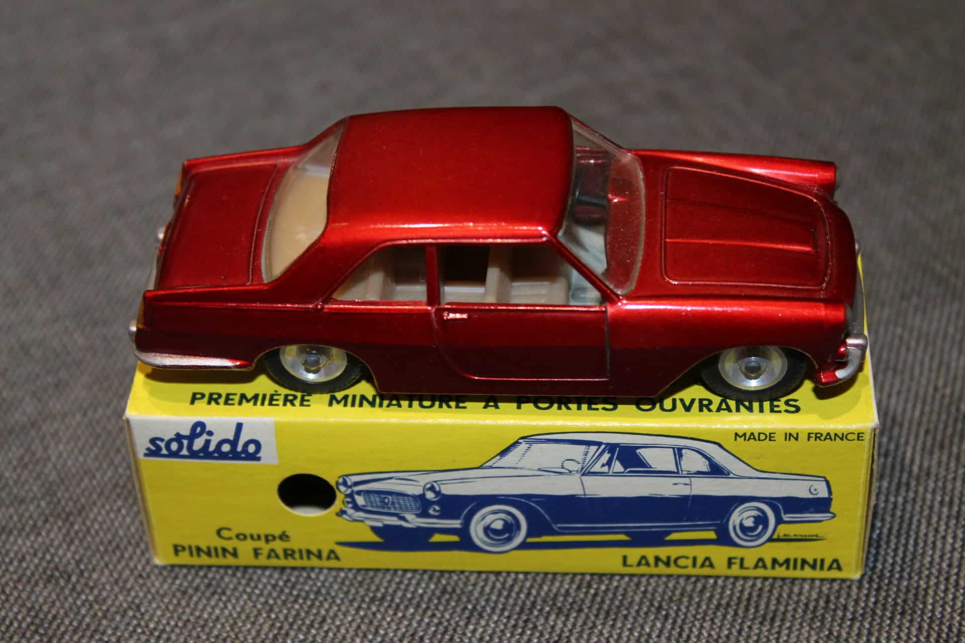 Solido Toys 121 Lancia Flaminia - Diecast