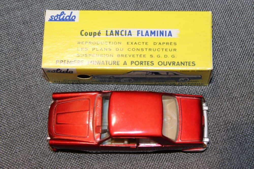 lancia-flaminia-metallic-red-and-yellow-box-solido-toys-121-top