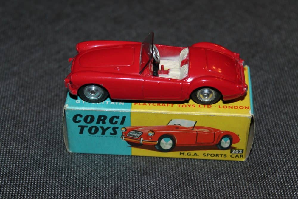 m.g.a.-sports-car-red-corgi-toys-302