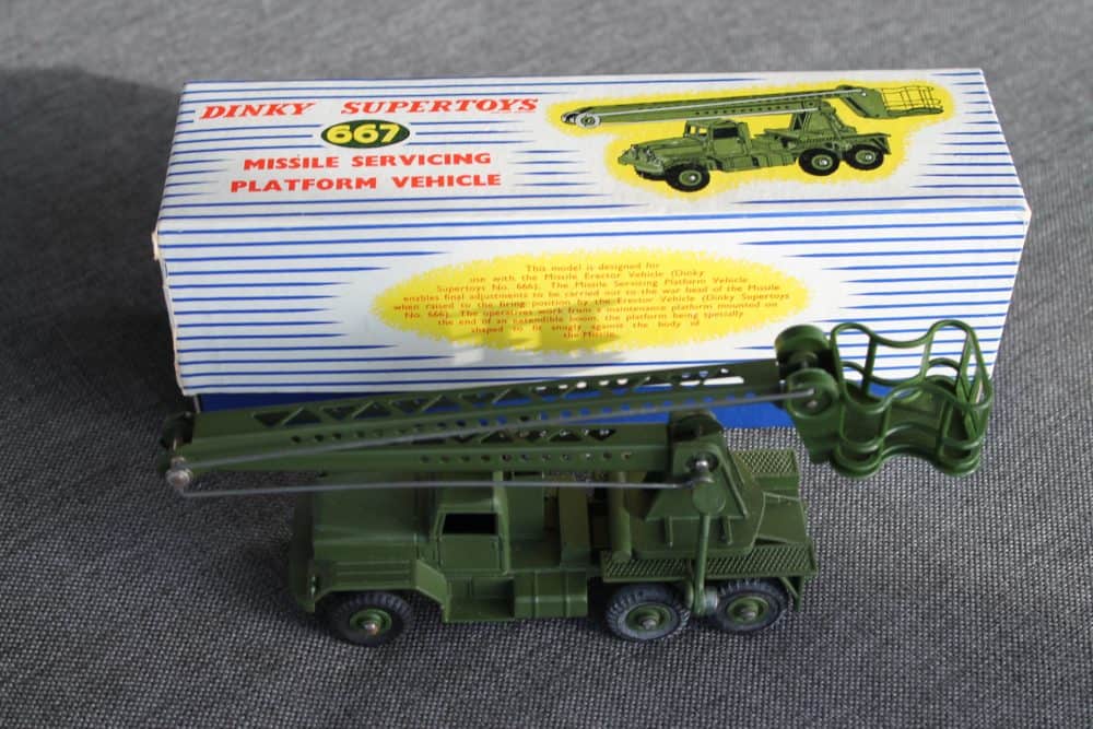 missile-servicing-platform-vehicle-dinky-toys-667