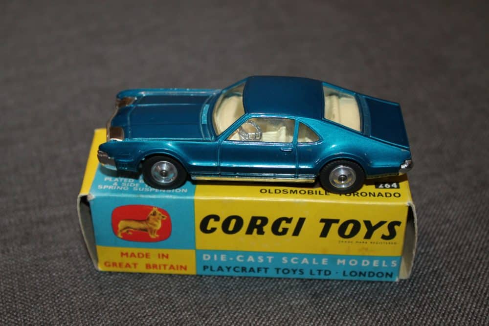 oldsmobile-tornado-spun-wheels-petrol-blue-sorgi-toys-264