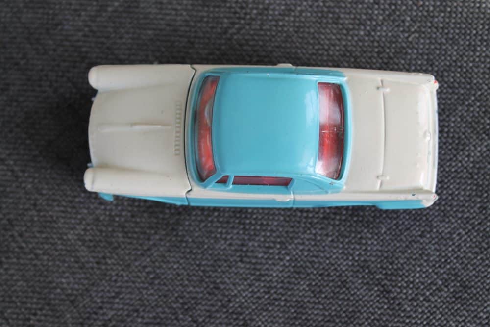 triumph-herald-coupe-blue-and-white-corgi-toys-231-top