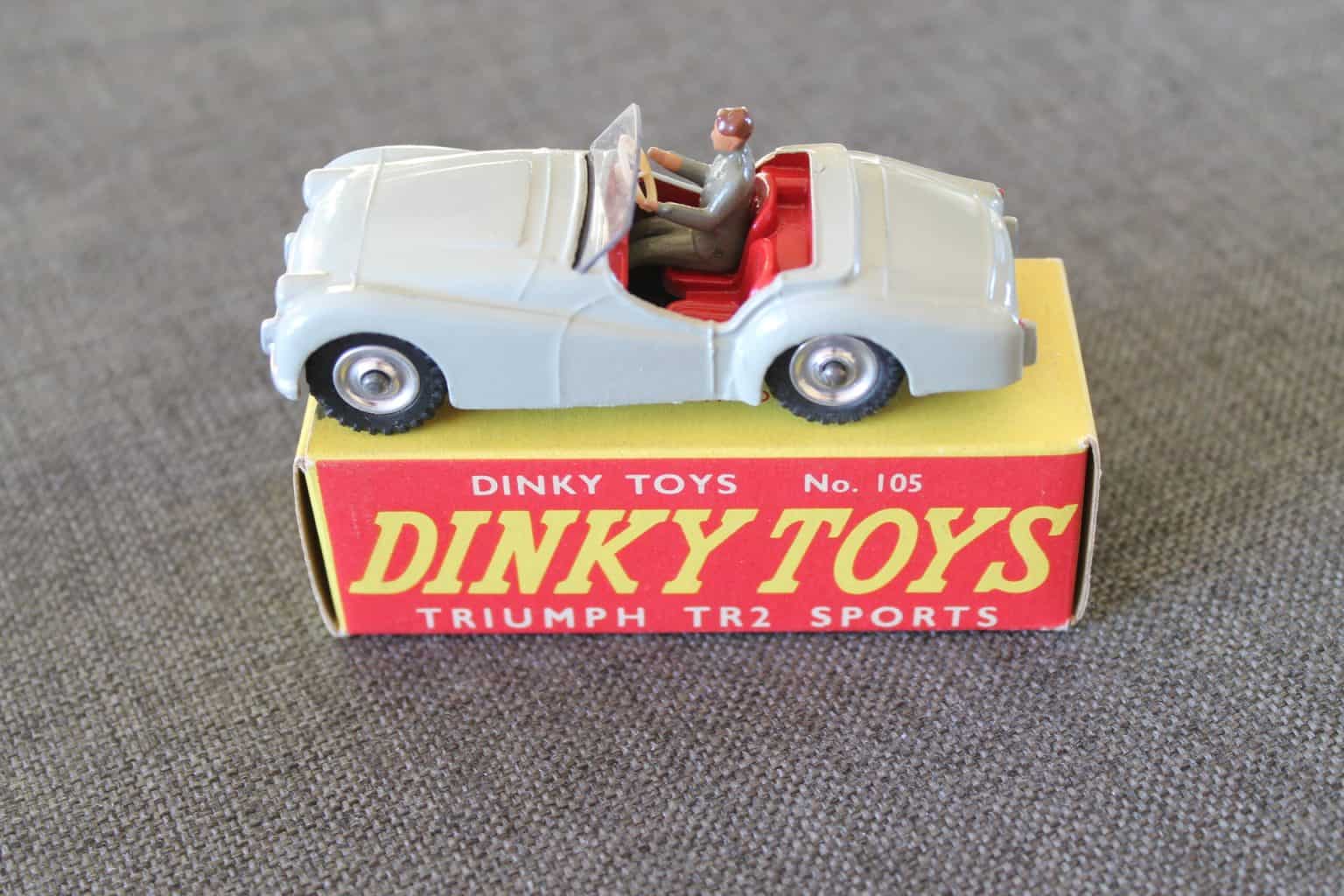 Dinky Toys TRIUMPH TR2 SPORTS DeAgostini Mattel Made in China - Collection