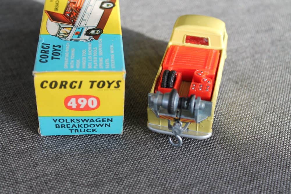 volkswagen-breakdown-truck-avocado- green-corgi-toys-490-back