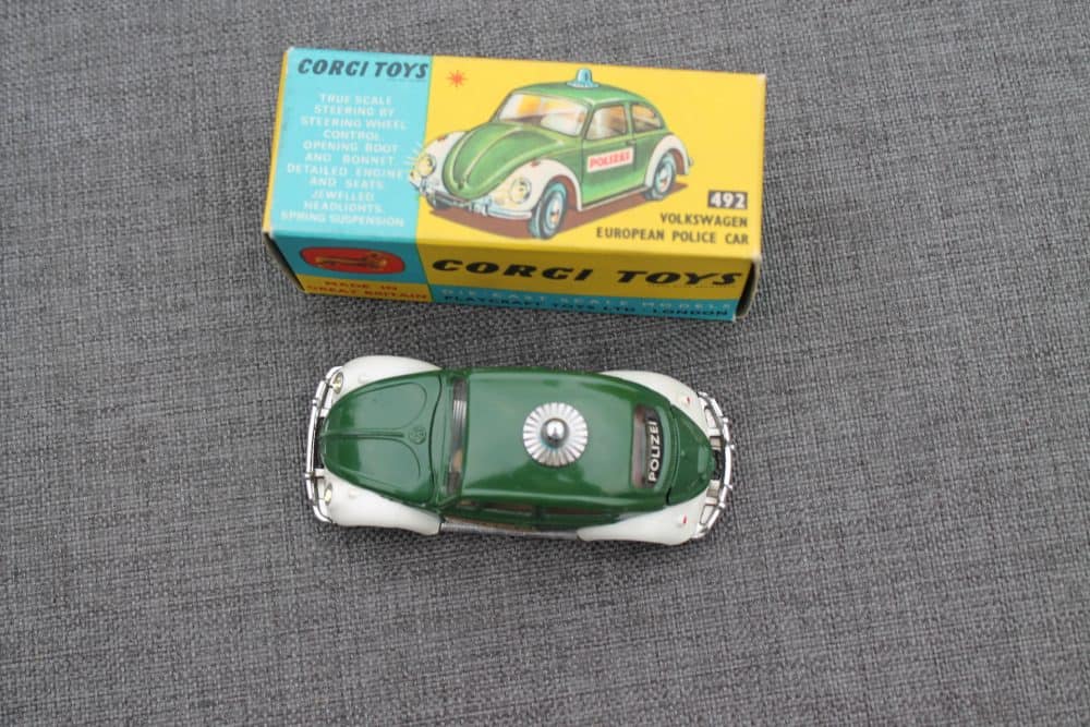 volkswagen-european-police-car-dark-green-corgi-toys-492-top