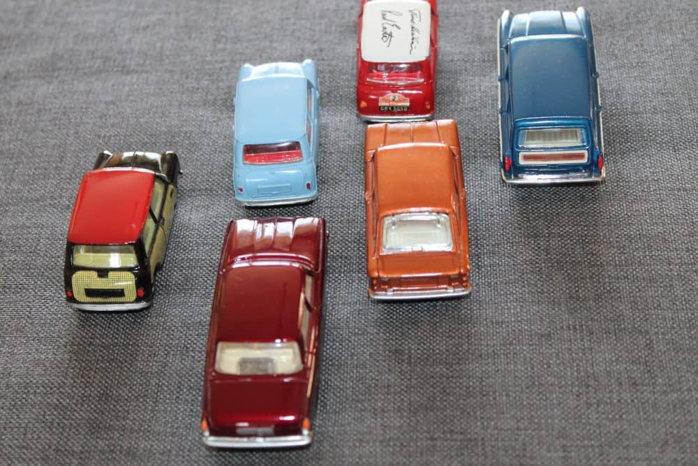 carrimore-car-transporter-ford-tilt-cab-and-six-cars-corgi-toys-gift-set-41-cars-back