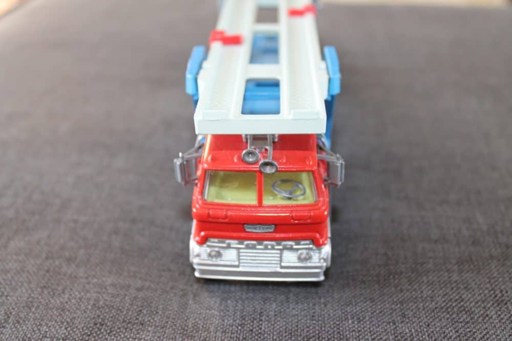 carrimore-car-transporter-ford-tilt-cab-and-six-cars-corgi-toys-gift-set-41-front