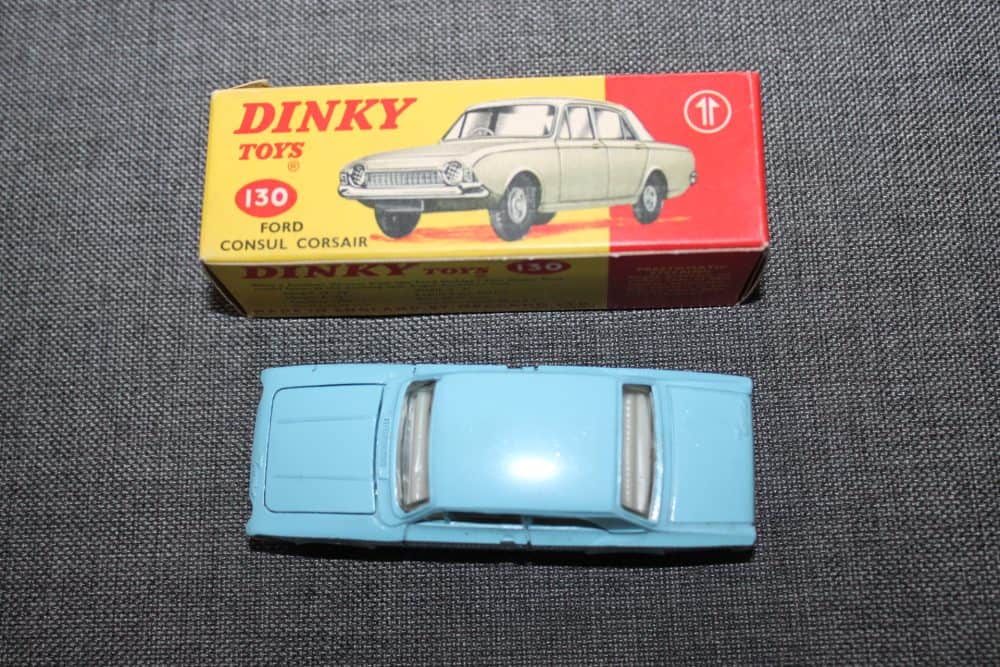 ford-consul-corsair-blue-dinky-toys-130-top
