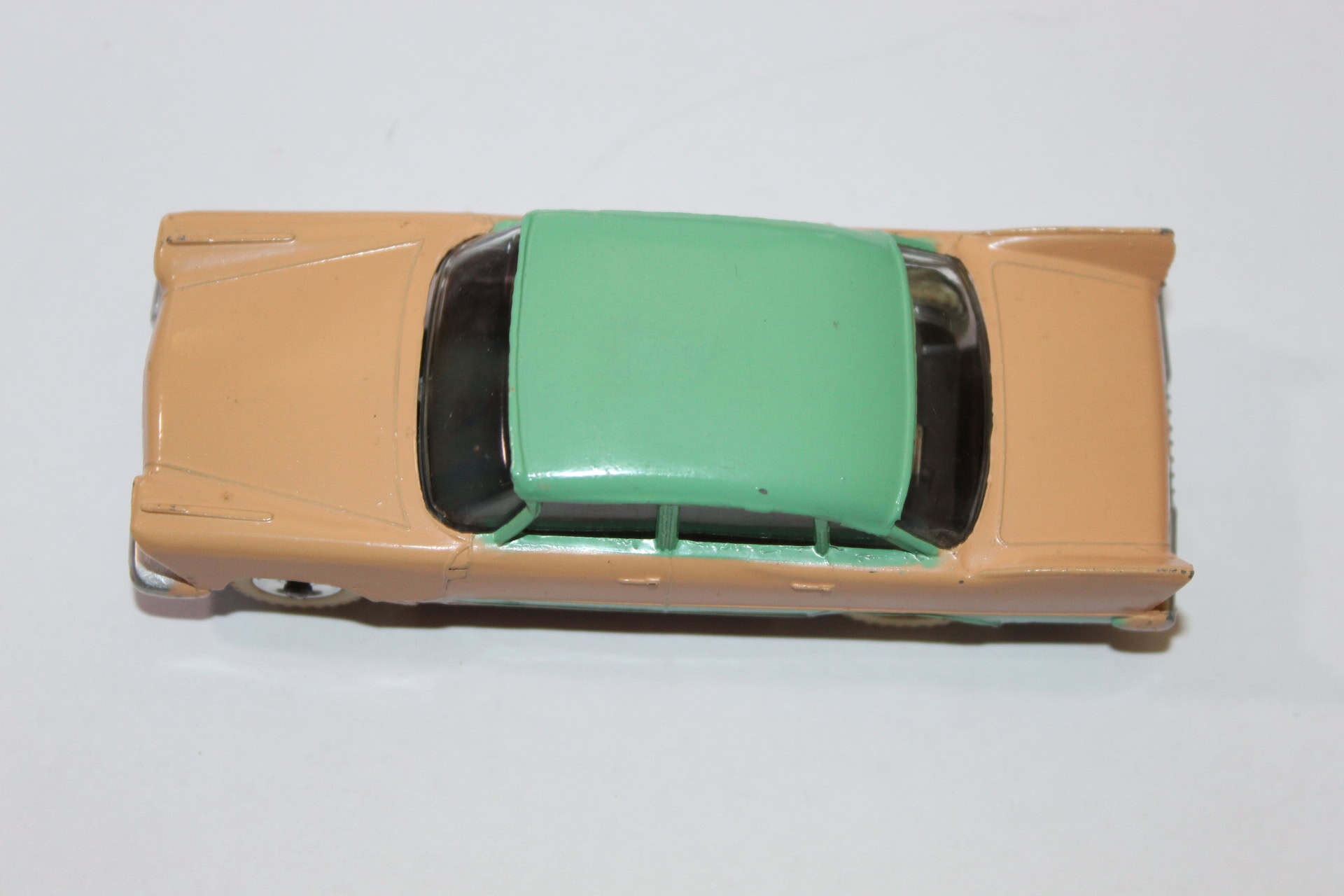 Dinky 178 Plymouth Plaza | Mint