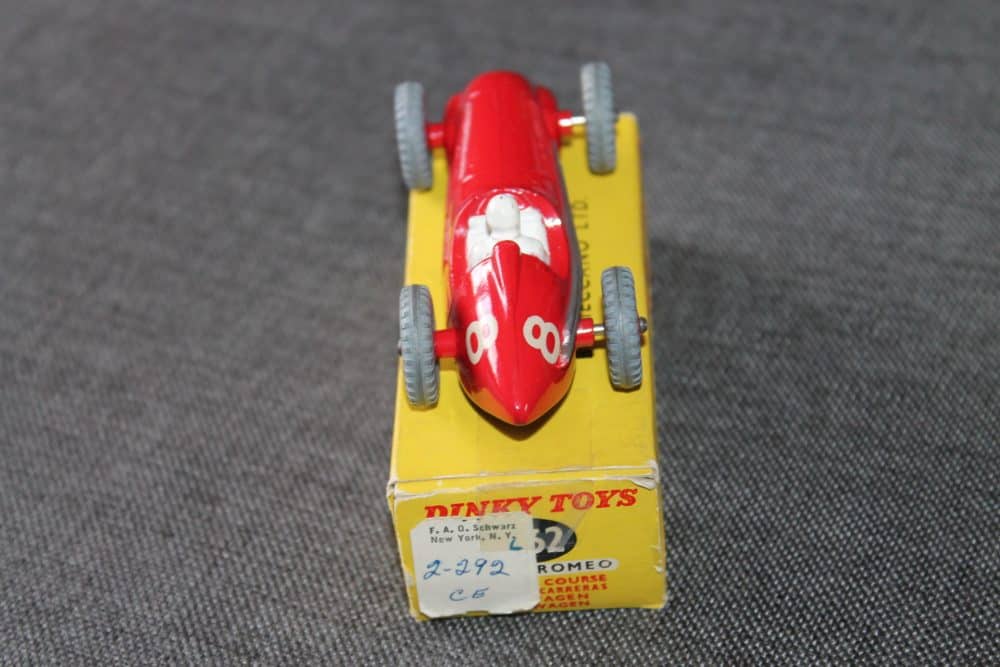 alfa-romeo-racing-car-dinky-toys-232-back
