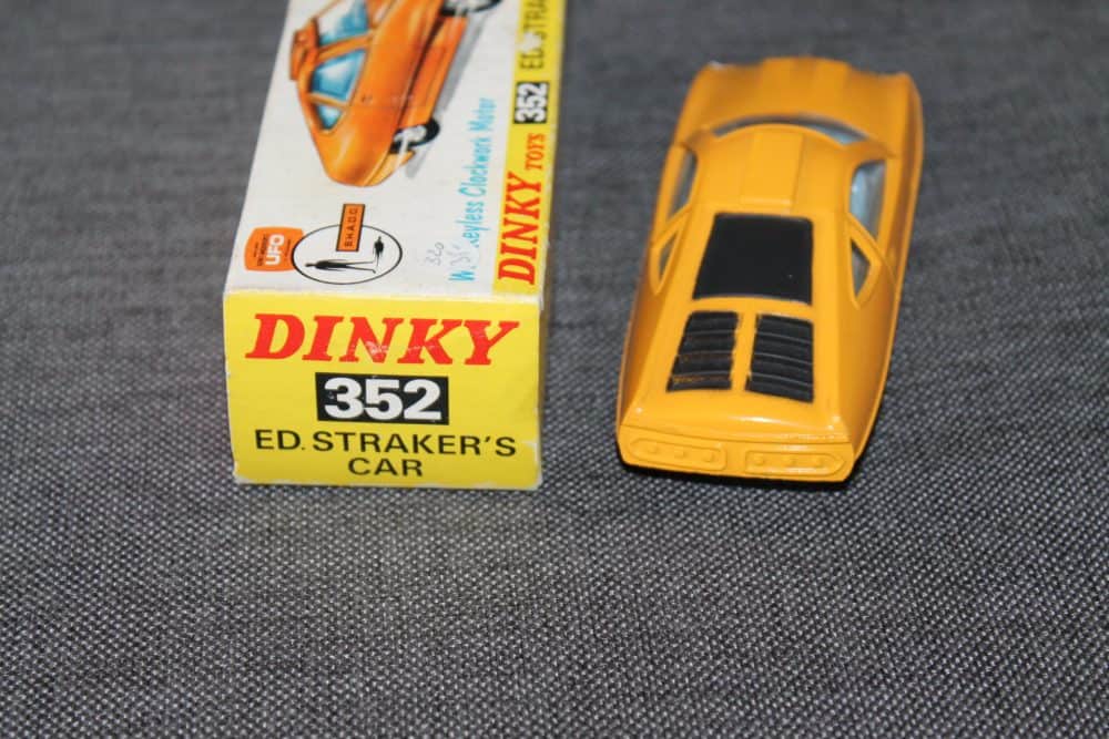 ed-straker-car-yellow-dinky-toys-352-back