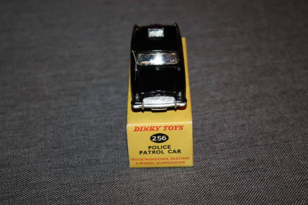 humber-police-patrol-car-dinky-toys-256-front