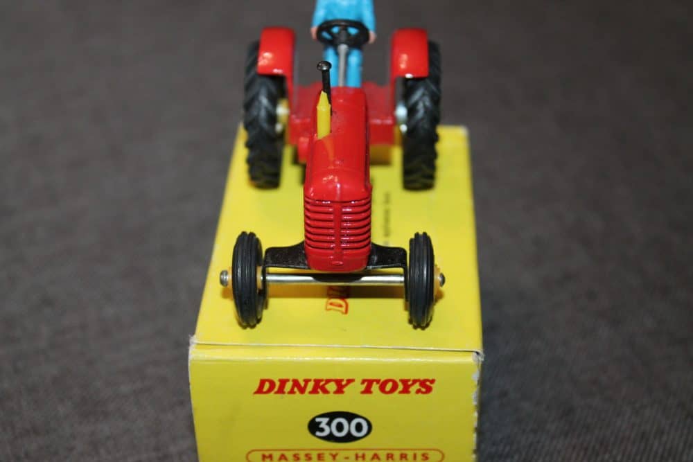 massey-ferguson-tractor-late-issue-dinky-toys-300-front