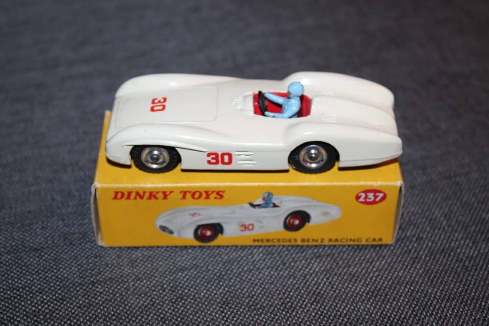 mercedes-benz-racing-car-gloss-white-and-spun-wheels-dinky-toys-237