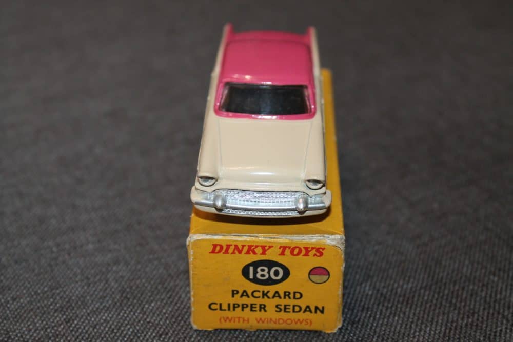 packard-clipper-cerise-and-beige-and-beige-wheels-dinky-toys-180-front