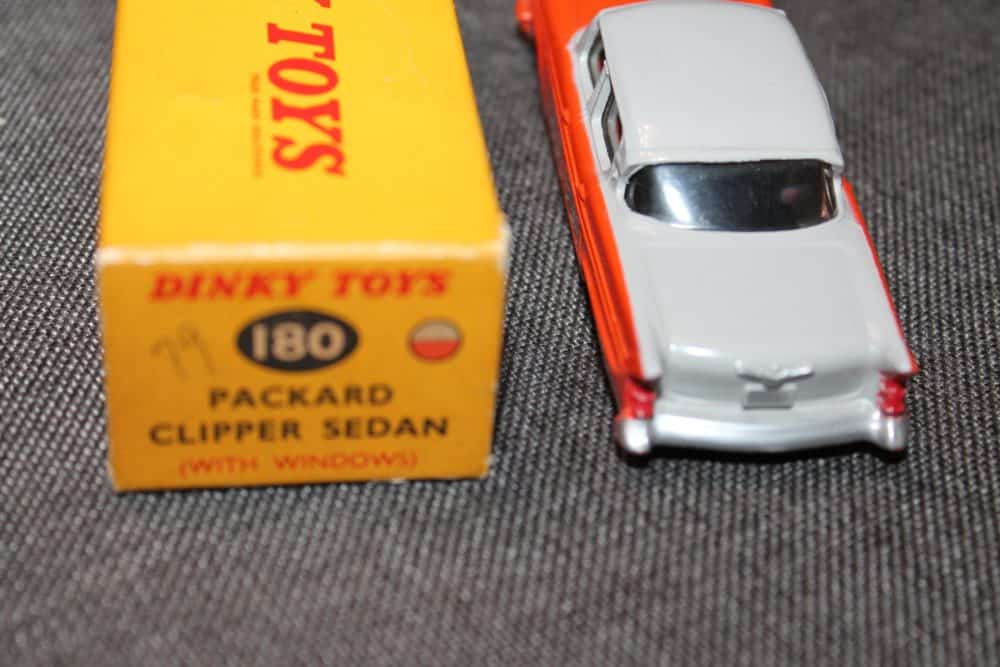 packard-clipper-orange-and-grey-spun-wheels-dinky-toys-180-back