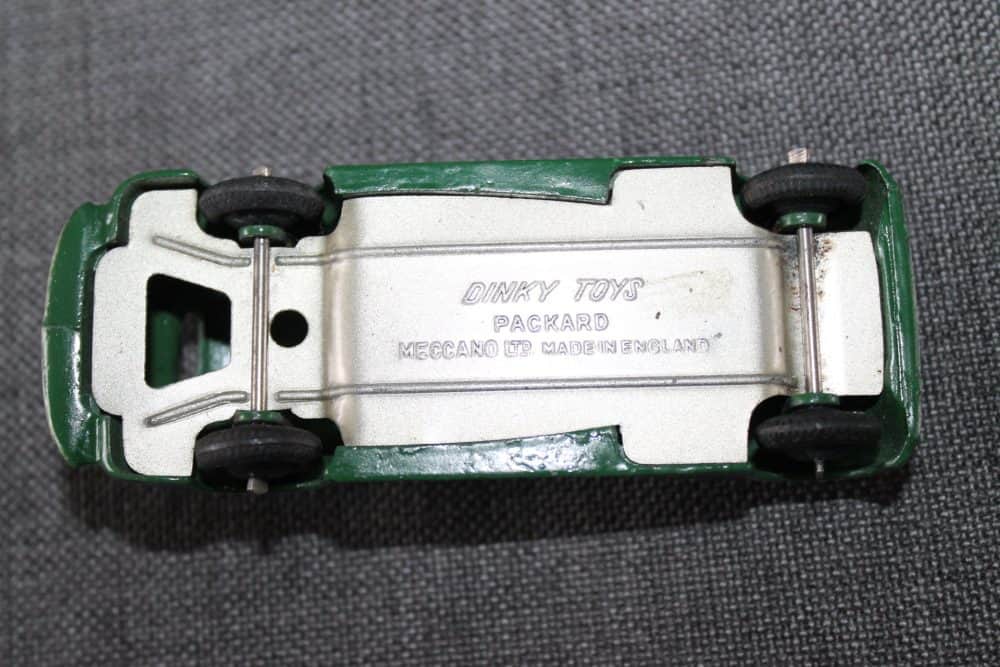 packard-super8-pre-war-dinky-toys-39a-base