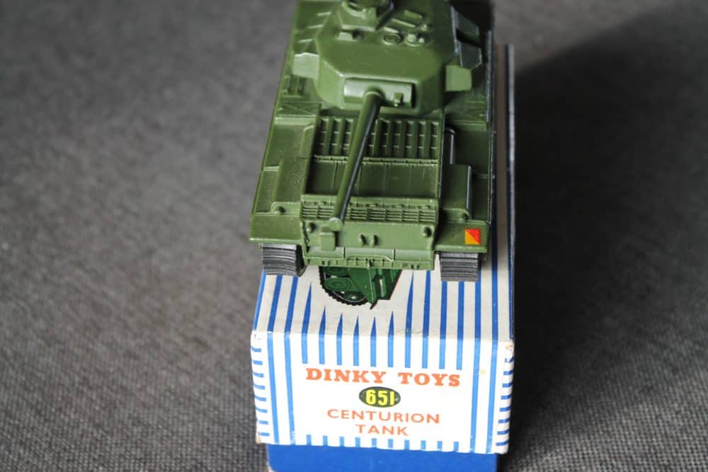 centurion-tank-dinky-toys-651-front
