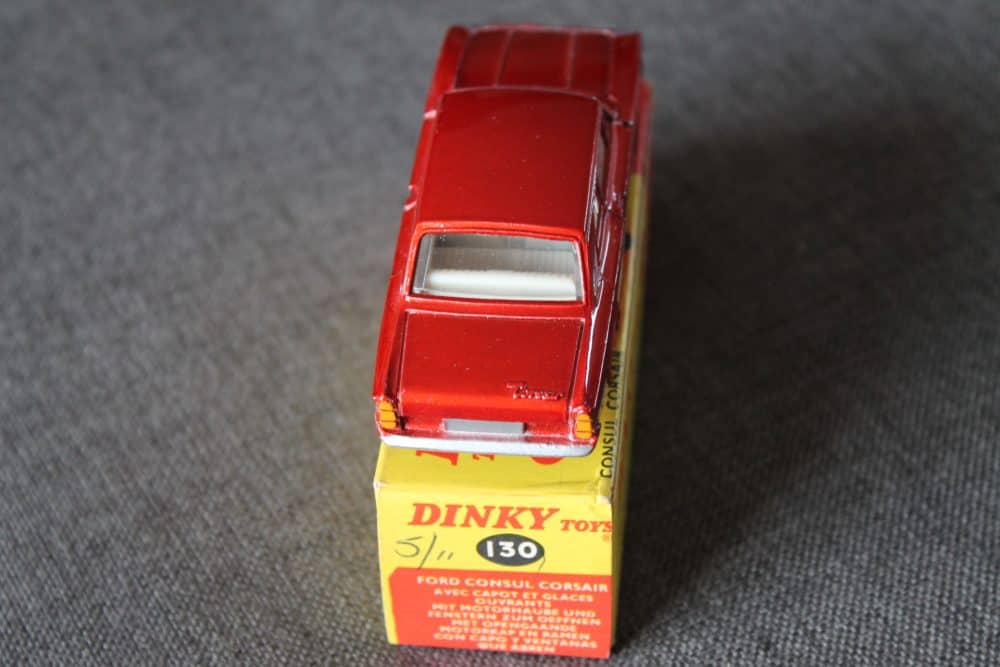 ford-consul-corsair-metallic-red-dinky-toys-130-BACK