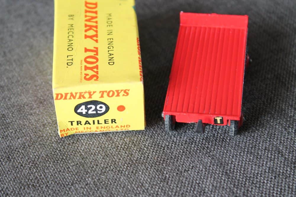trailer-red-dinky-toys-429-back