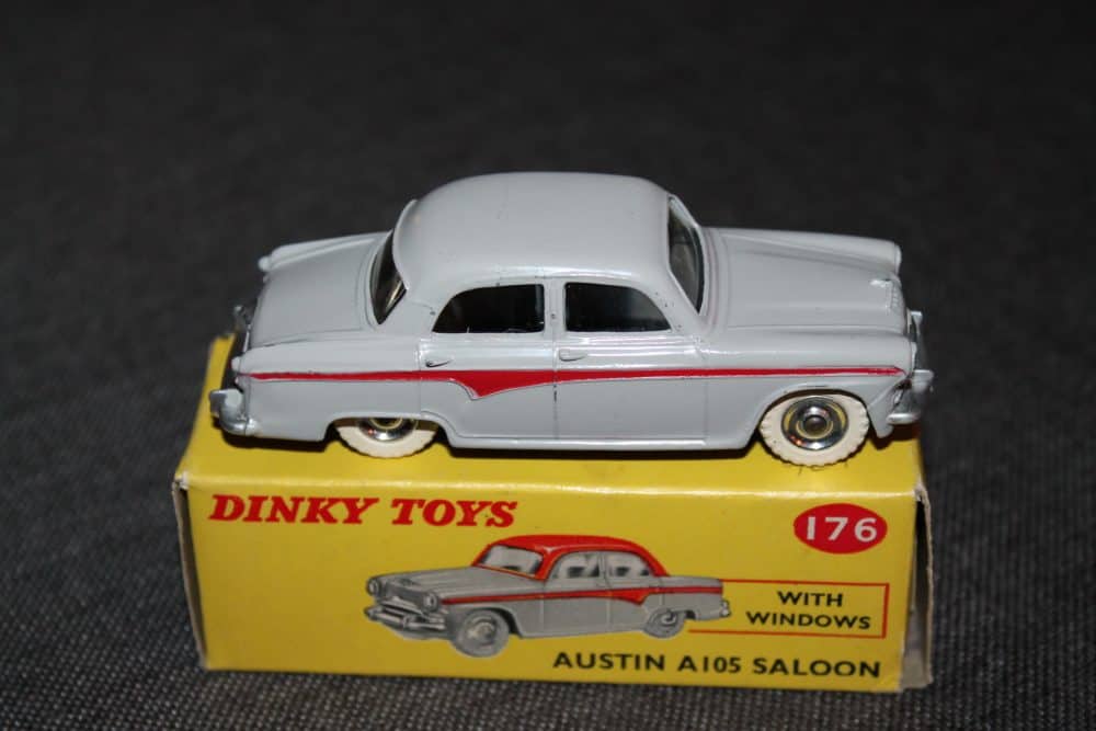austin-a105-grey-red-stripe-spun-wheels-dinky-toys-176-side