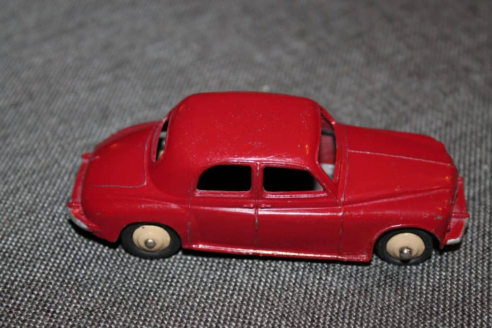rover-75-maroon-and-beige-wheels-rare-dinky-toys-140b-side