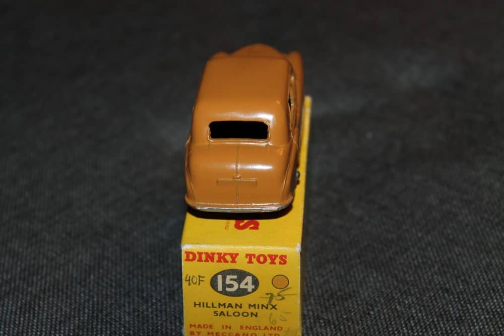 hillman-minx-butterscotch-and-tan-wheels-dinky-toys-154-back