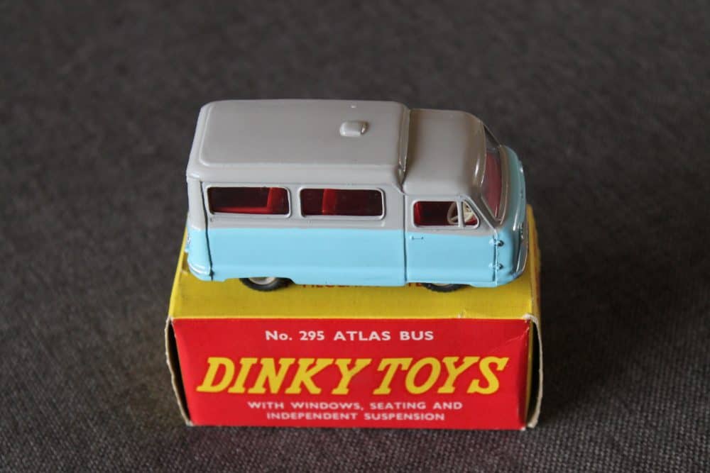 autobus-atlas-grey-and-blue-dinky-toys-295-side